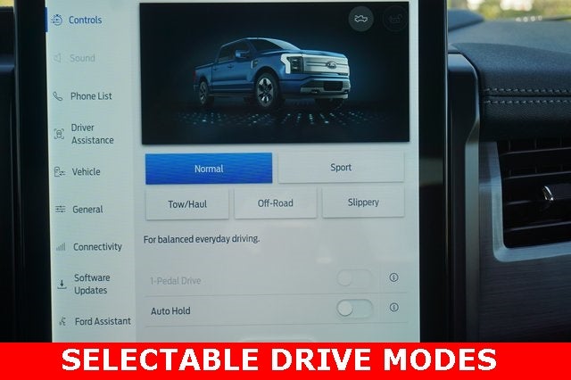 2025 Ford F-150 Lightning Flash AWD