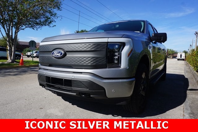 2025 Ford F-150 Lightning Flash AWD