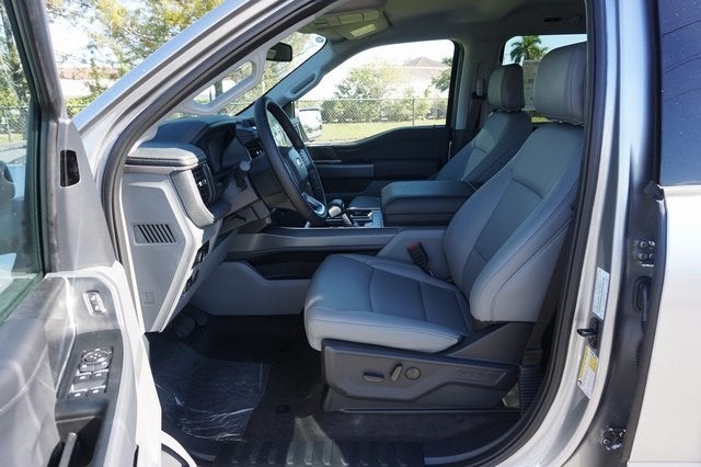 2025 Ford F-150 Lightning Flash AWD