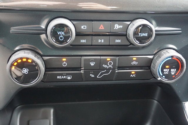2026 Ford F-150 LOBO 5.0L 4WD