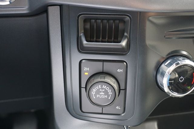 2026 Ford F-150 XLT 5.0L 4WD
