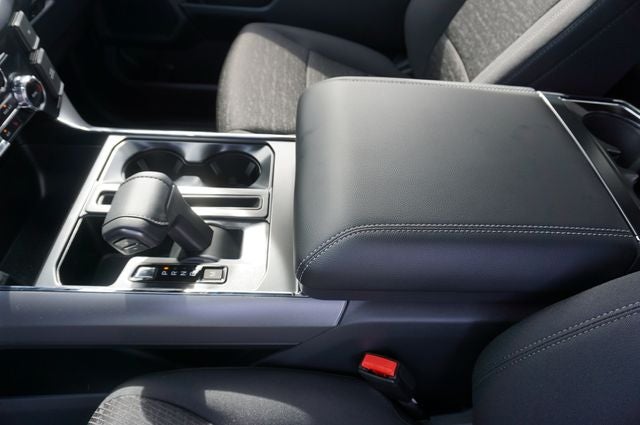 2026 Ford F-150 XLT 5.0L 4WD