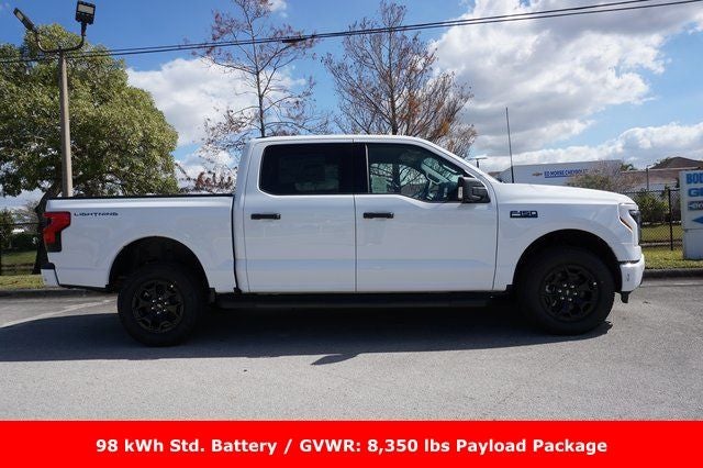 2025 Ford F-150 Lightning XLT AWD