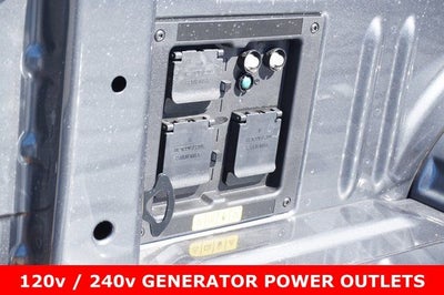 2025 Ford F-150 Lightning XLT AWD