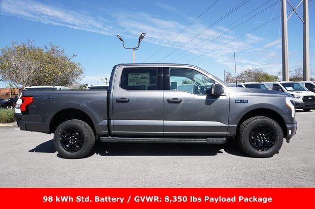 2025 Ford F-150 Lightning XLT AWD