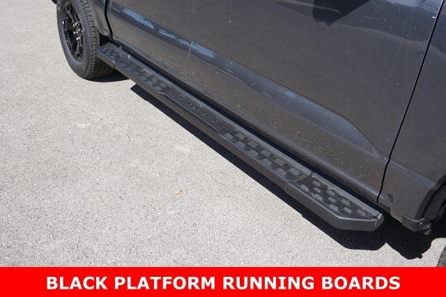 2025 Ford F-150 Lightning XLT AWD