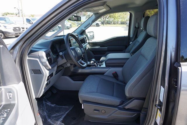 2025 Ford F-150 Lightning XLT AWD