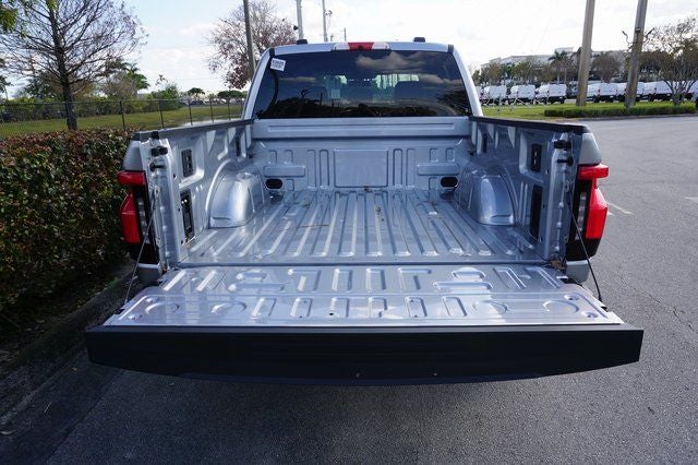 2025 Ford F-150 Lightning XLT AWD