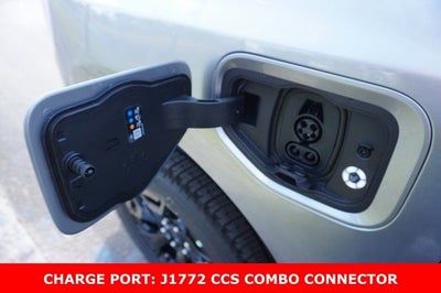 2025 Ford F-150 Lightning XLT AWD