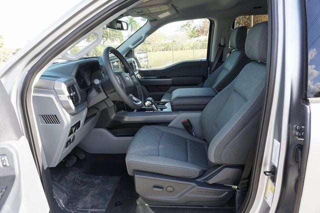 2025 Ford F-150 Lightning XLT AWD