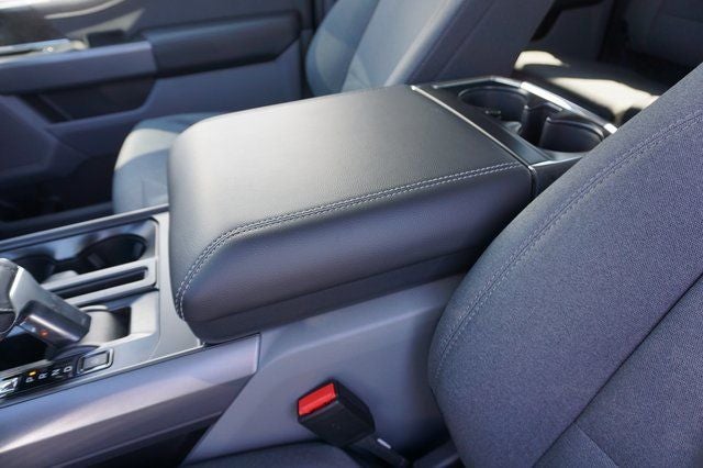 2025 Ford F-150 Lightning XLT AWD