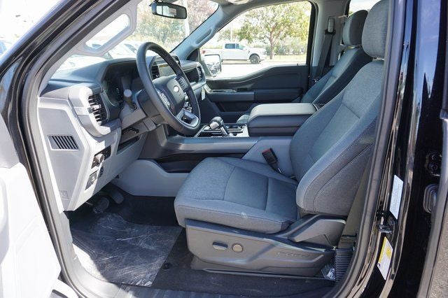 2025 Ford F-150 Lightning XLT AWD