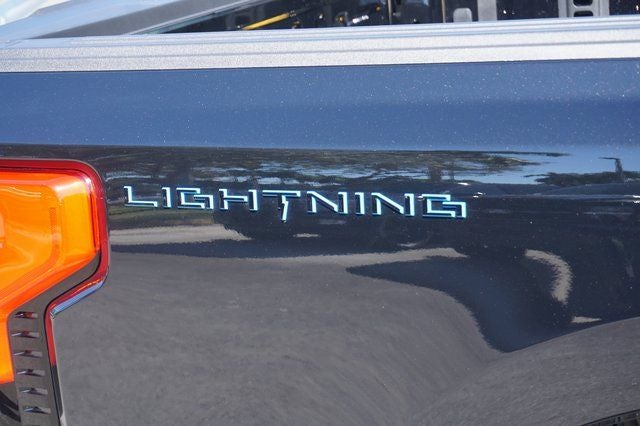 2025 Ford F-150 Lightning XLT AWD