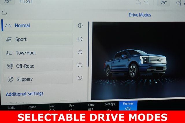 2025 Ford F-150 Lightning XLT AWD