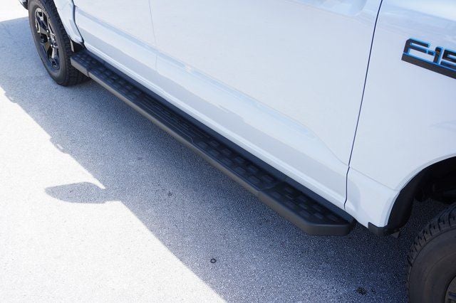 2025 Ford F-150 Lightning XLT AWD