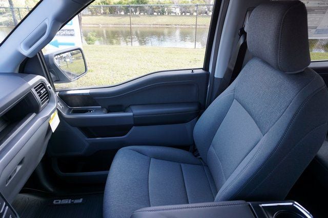 2025 Ford F-150 Lightning XLT AWD