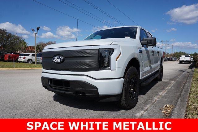2025 Ford F-150 Lightning XLT AWD