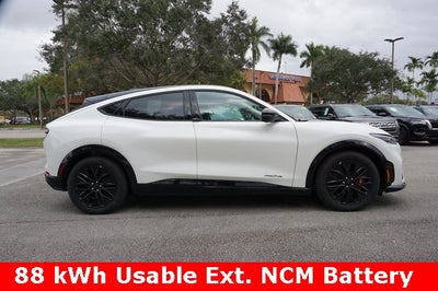 2025 Ford Mustang Mach-E Premium AWD