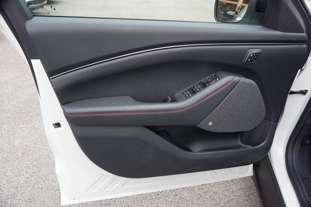 2025 Ford Mustang Mach-E Premium AWD