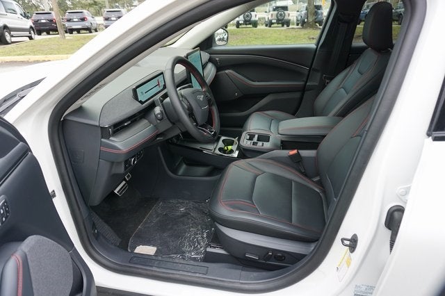 2025 Ford Mustang Mach-E Premium AWD