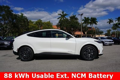 2025 Ford Mustang Mach-E Premium AWD