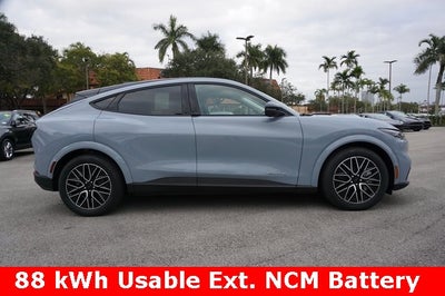 2025 Ford Mustang Mach-E Premium AWD