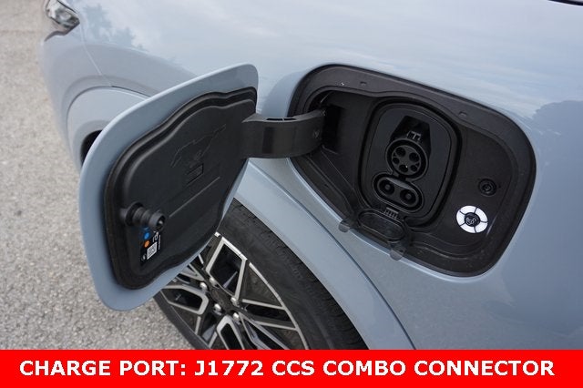 2025 Ford Mustang Mach-E Premium AWD