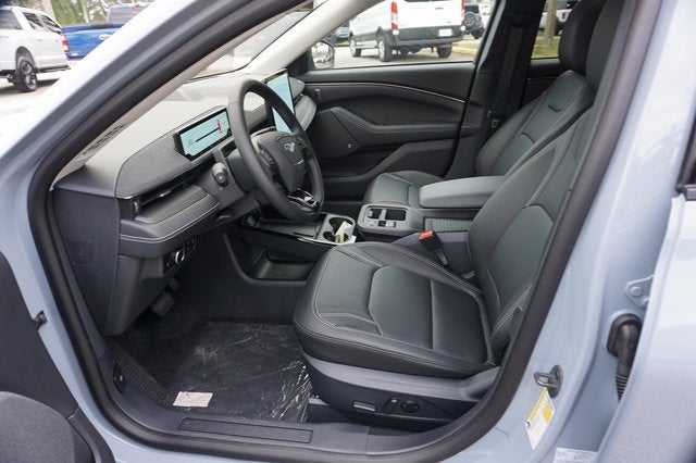 2025 Ford Mustang Mach-E Premium AWD