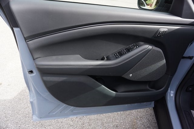 2025 Ford Mustang Mach-E Premium AWD