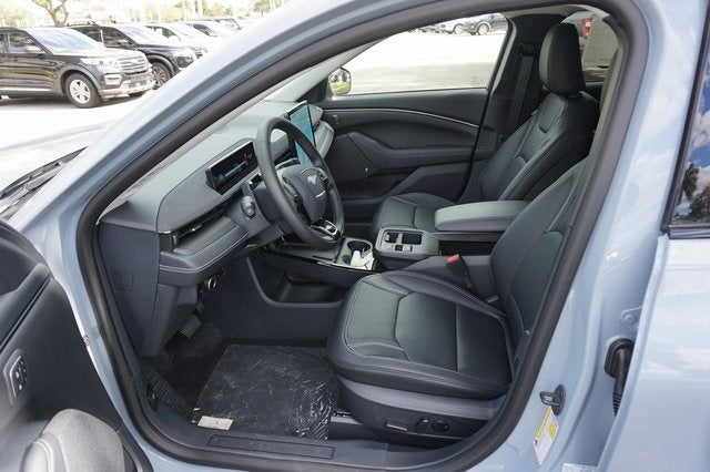 2025 Ford Mustang Mach-E Premium AWD