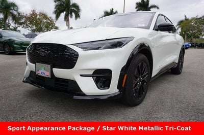 2025 Ford Mustang Mach-E Premium AWD