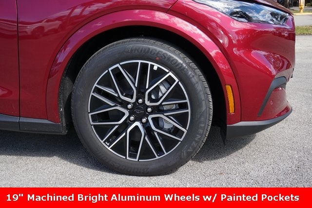 2025 Ford Mustang Mach-E Premium AWD