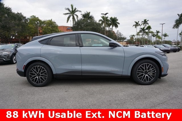 2025 Ford Mustang Mach-E Premium AWD