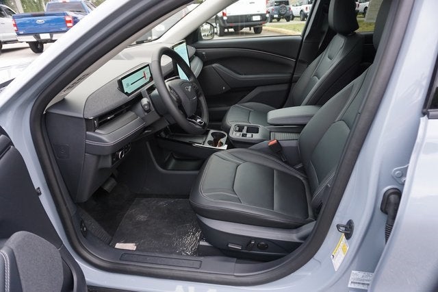 2025 Ford Mustang Mach-E Premium AWD