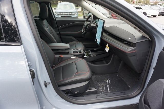 2025 Ford Mustang Mach-E Premium AWD