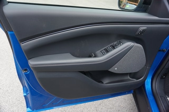 2025 Ford Mustang Mach-E Premium AWD