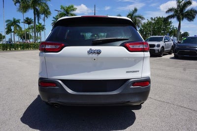 2016 Jeep Cherokee Sport