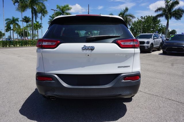 2016 Jeep Cherokee Sport