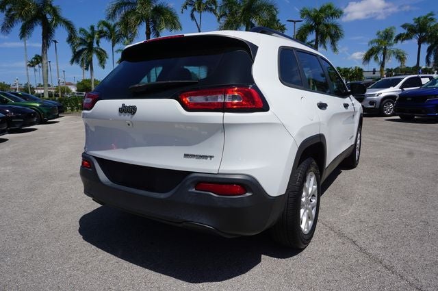 2016 Jeep Cherokee Sport