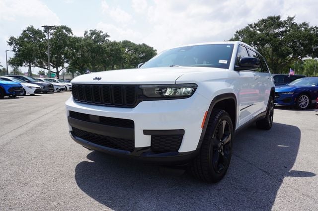 2022 Jeep Grand Cherokee L Laredo