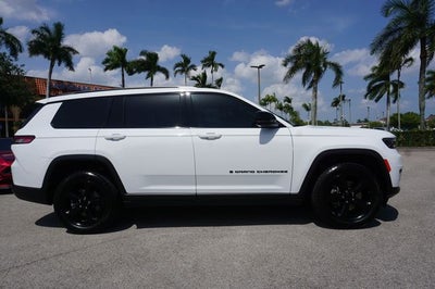 2022 Jeep Grand Cherokee L Laredo
