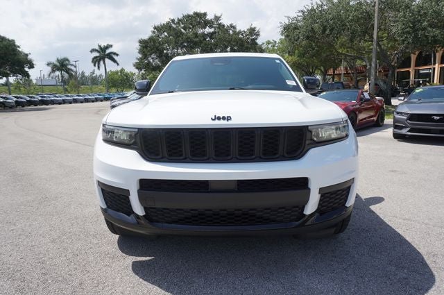 2022 Jeep Grand Cherokee L Laredo