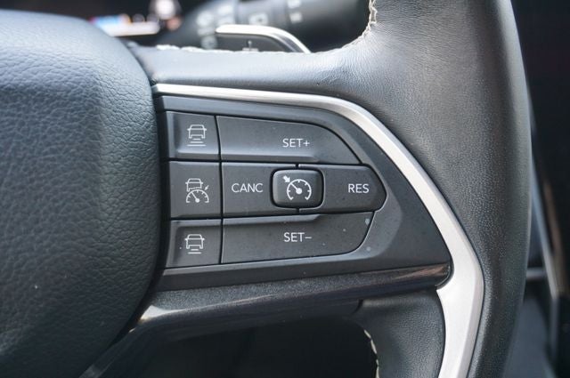 2022 Jeep Grand Cherokee L Laredo