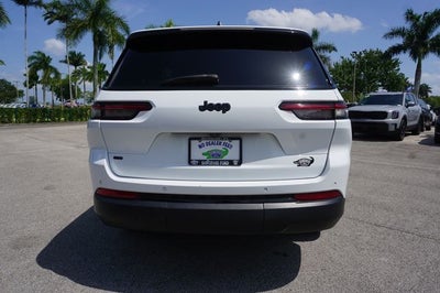 2022 Jeep Grand Cherokee L Laredo