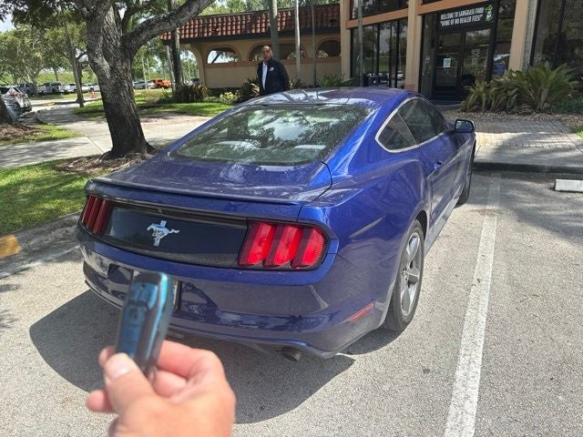 2016 Ford Mustang Base