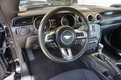 2021 Ford Mustang EcoBoost