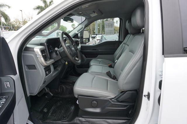 2025 Ford F-450SD XL