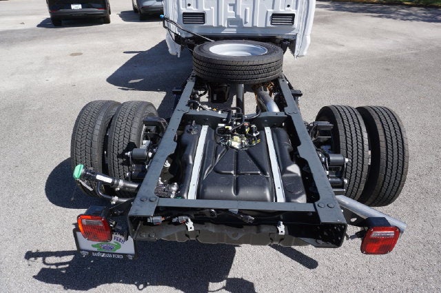 2027 Ford F-550SD Base
