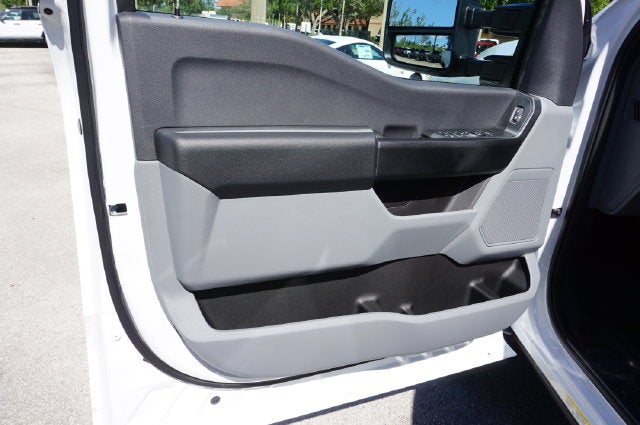 2027 Ford F-550SD Base