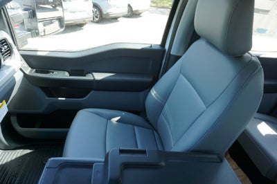 2027 Ford F-550SD Base